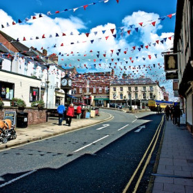 the four counties ring canal boat holidays recommended