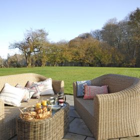 Hot Tub, garden and grounds