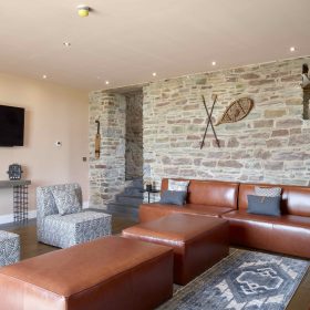  Courtyard Barns - kate & tom's Large Holiday Homes