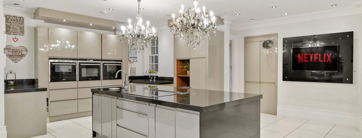 The Hatch - kate & tom's Large Holiday Homes