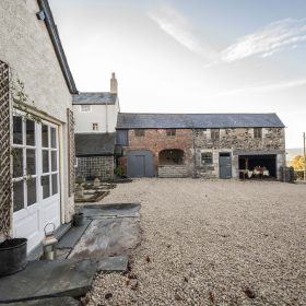 Great Alder House - kate & tom's Large Holiday Homes