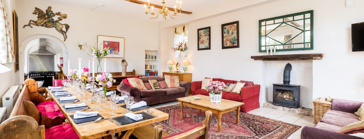 Coach House Cottages - kate & tom's Large Holiday Homes