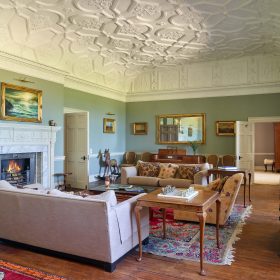 Austen House - kate & tom's Large Holiday Homes